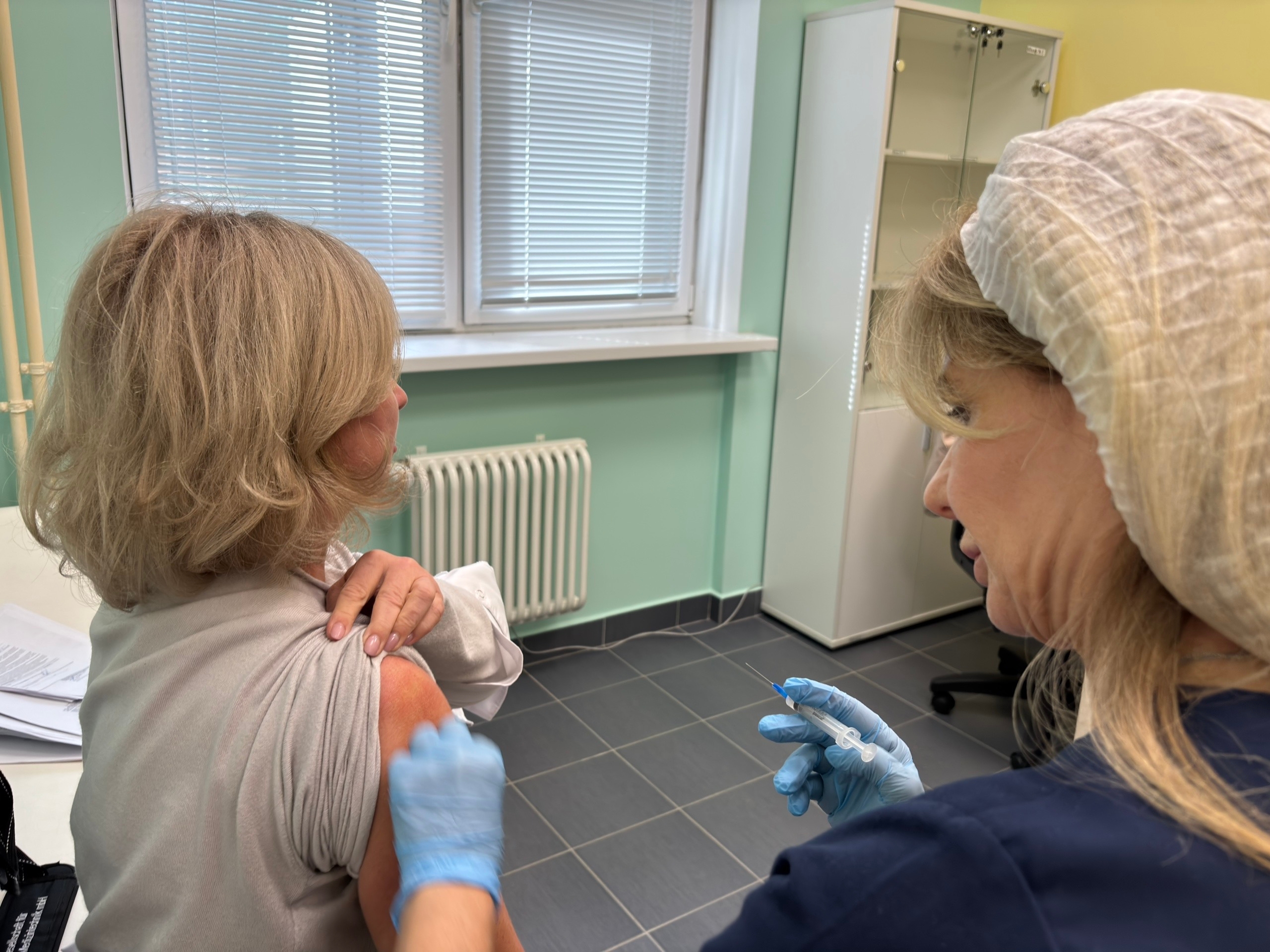 Сотрудники НМИЦ пульмонологии активно участвуют в вакцинации против гриппа